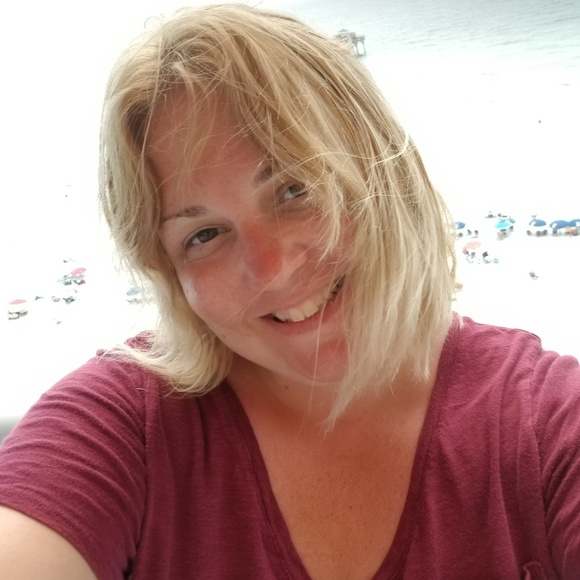 Meet your Posher, Tricia - Picture 1 of 1